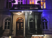 Balkon des Literaturhauscafés beim Kriminal Dinner Hamburg