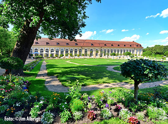 Riesiger schöner Hofsgarten Ansbach vor dem schönen Orangerie Ansbach