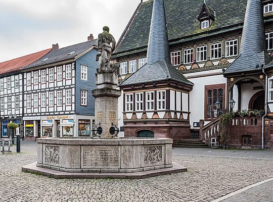 Marktplatz vor dem alten Rathaus in Einbeck