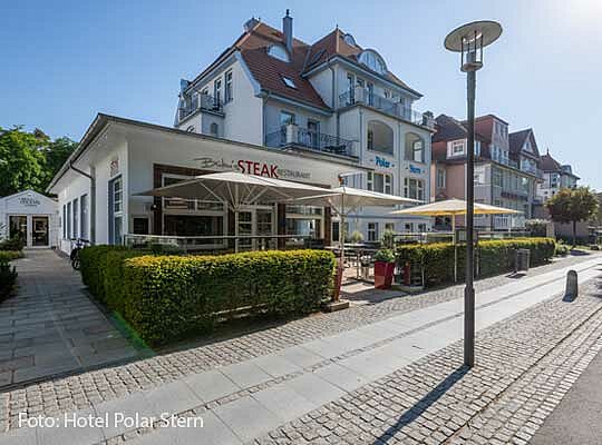 Krimidinner Kühlungsborn Das Hotel Polar Stern in Kühlungsborn - Außenansicht beim Krimidinner