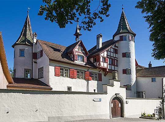 Krimidinner Marbach Außenansicht des Schloss Weinstein mit schöner Fassade beim Krimidinner Marbach