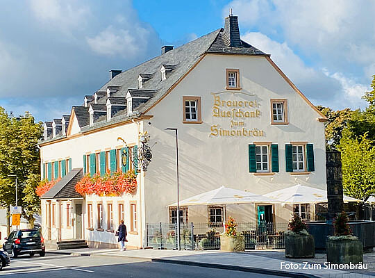 Krimidinner in Brauerei-Ausschank "Zum Simonbräu" Außenansicht von Brauerei-Ausschank "Zum Simonbräu"