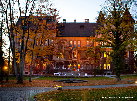 prachtvolle Außenansicht des Faber-Castell Schlosses