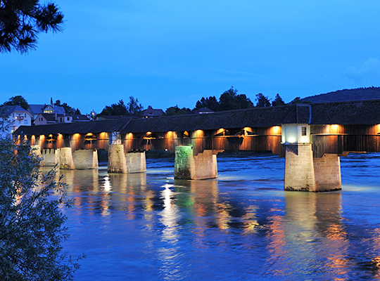 Das Ringhotel Golderner Knopf bei Nacht und toller Beleuchtung beim Krimidinner Bad Säckingen