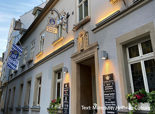 Eingangsbereich des Münchner Hofbräu Coburg