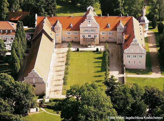 Außenansicht vom Hotel Jagdschloss Kranichstein 