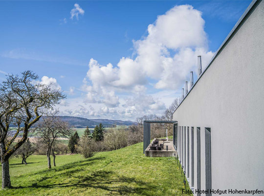 Außenansicht des Hofguts Hohenkarpfen